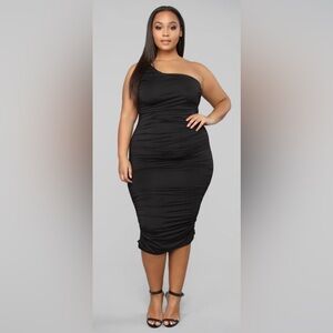 Fashion Nova Barely Know Me One Shoulder Midi Dress - Black